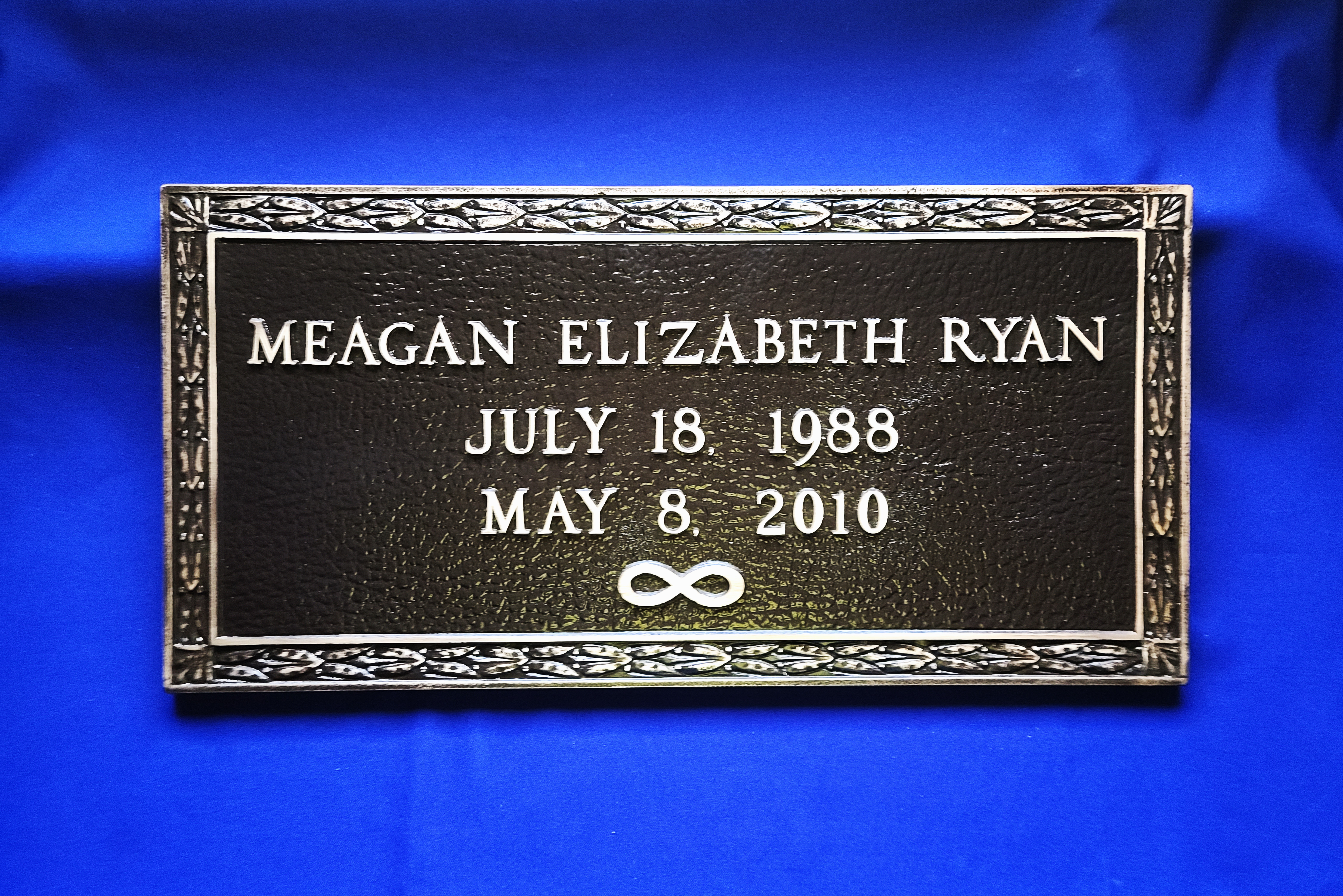 Megan Ryan bronze niche marker by MARCOZA Castings