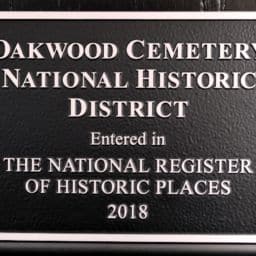 Oakwood Cemetery Plaque